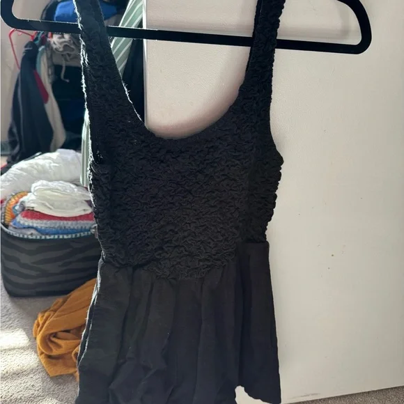 Free people Black smocked Bodice Sleeveless Textured ROMPER - Picture 3 of 5